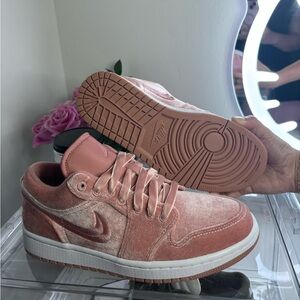 Air Jordan lows pink velvet
